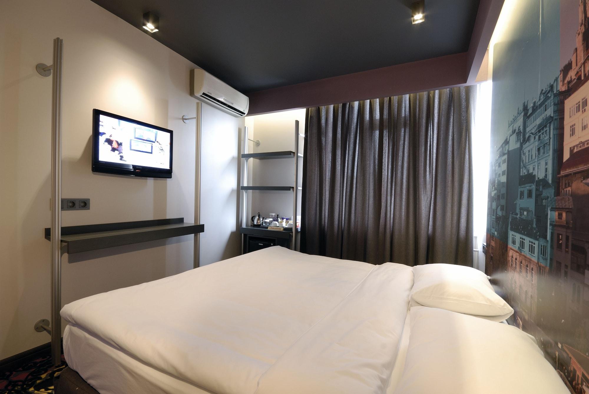 Tulip & - Taksim Pera Center 4*
