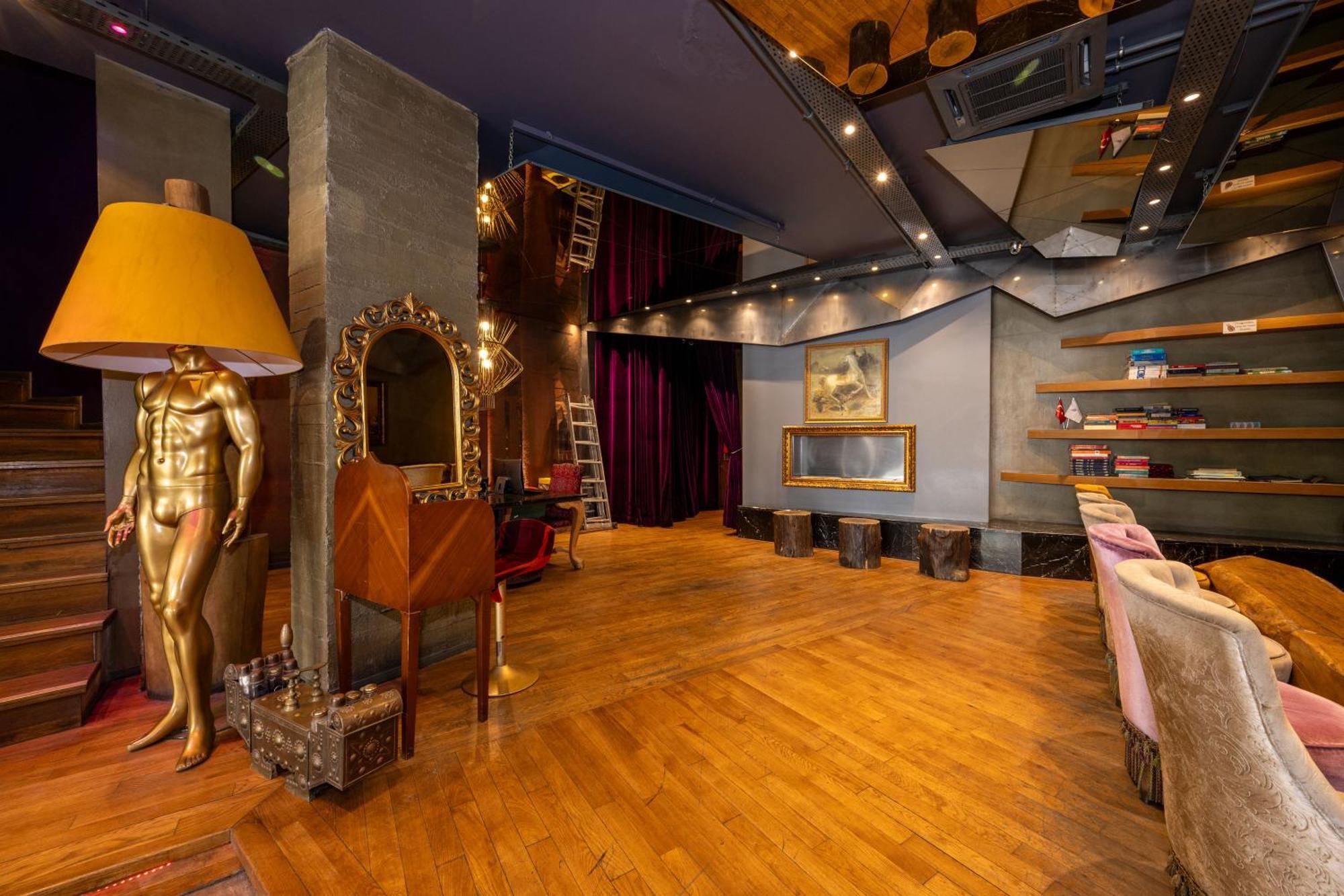 Tulip & - Taksim Pera Center 4*