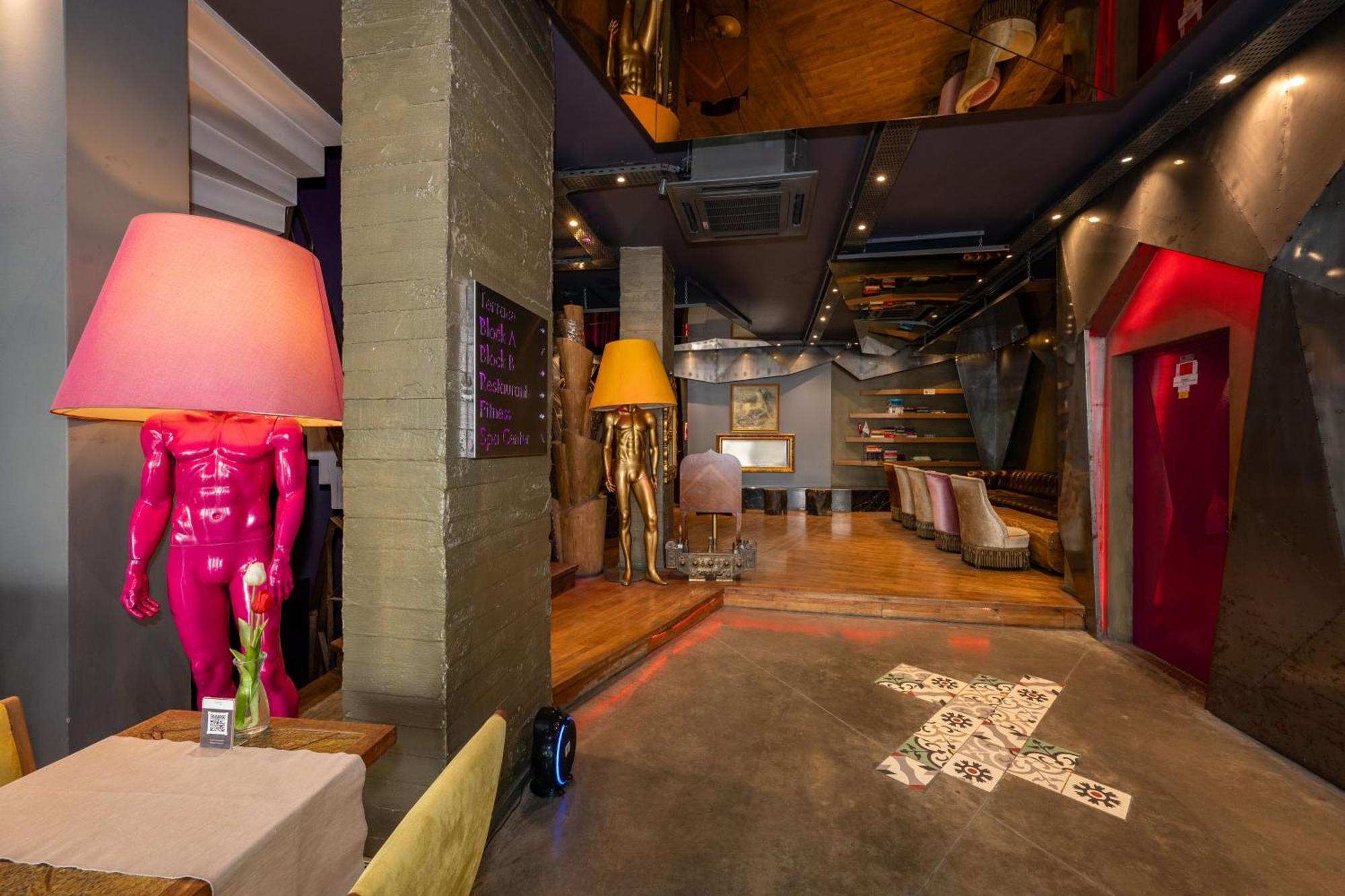 Hotel Tulip & - Taksim Pera Center 4*