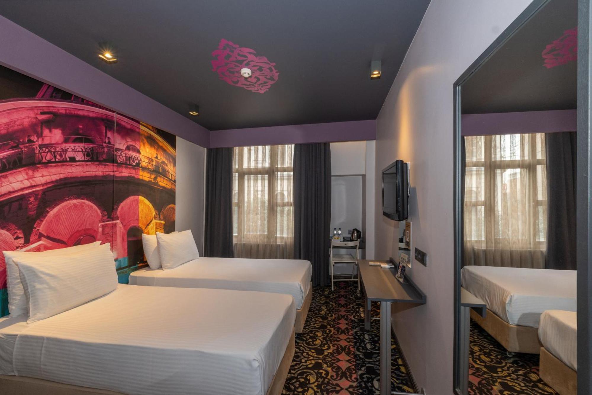 Tulip & - Taksim Pera Center Hotel